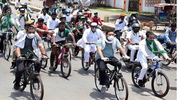 राजद नेताओं ने 5KM चलाई साइकिल, तेजस्वी ने कहा-महंगाई पहले डायन लगती थी, जो अब लगने लगी है भौजाई