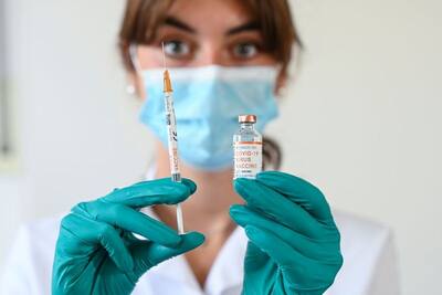 चीन ने फैलाया कोरोना, अब दुनिया को महामारी से बचाएगा ये देश, इस महीने में लोगों तक पहुंचेगी वैक्सीन