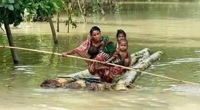 बिहार में नदी के बांध टूटे, बाढ़ का पानी घरों में घुसा, डूबने से 9 लोगों की मौत