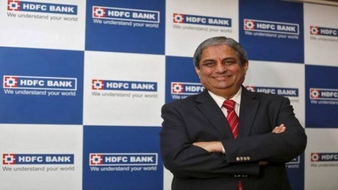 HDFC बैंक के आदित्य पुरी ने रिटायरमेंट से पहले बेचे 74 लाख के शेयर्स,  जुटाए 843 करोड़ रुपए