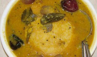 दोस्त संग डोसा खाने दिल्ली के मशहूर रेस्त्रां गया शख्स, अचानक सांभर की सब्जियों में दिखी खौफनाक चमकीली आंखें
