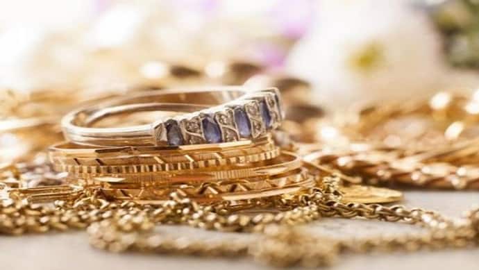 Gold And Silver Prices: 5 दिन में सोना हुआ करीब 500 रुपए सस्‍ता, चांदी के दाम 1600 रुपए टूटे