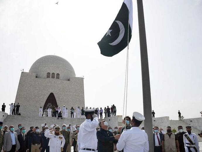 जानिए 14 अगस्त को स्वतंत्रता दिवस क्यों मनाता है पाकिस्तान ?