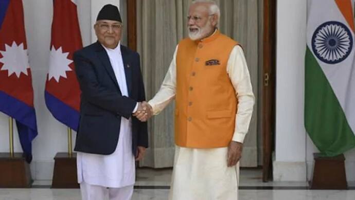 स्वतंत्रता दिवस : नेपाल के पीएम ने मोदी से बात की, जानें 10 मिनट की बातचीत के बाद उन्होंने क्या कहा?