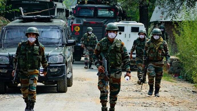 जम्मू-कश्मीर में लश्कर की बड़ी साजिश नाकाम, 3 आतंकी गिरफ्तार; बारामुला में ग्रेनेड हमले में 6 लोग जख्मी
