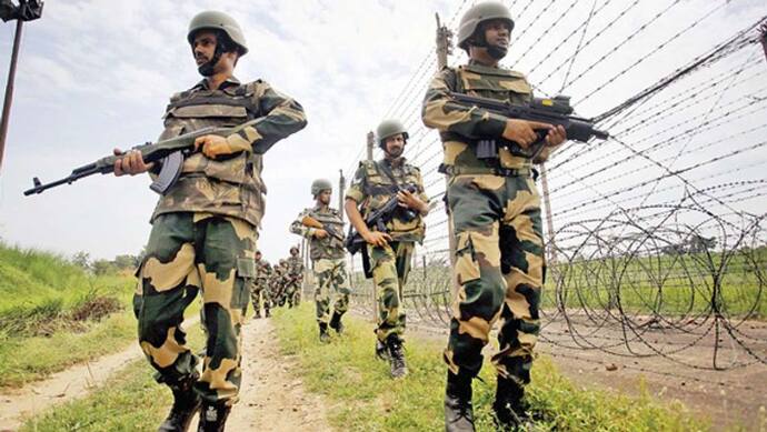 राजस्थान में सीमा पर BSF ने मार गिराए दो पाकिस्तानी तस्कर, बड़ी मात्रा में ड्रग्स और हथियार बरामद