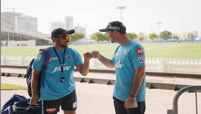 TV एक्ट्रेस के साथ सरेआम फ्लर्ट करता दिखा ये भारतीय क्रिकेटर, दुबई से लौटने के बाद कर सकते हैं प्यार का इजहार