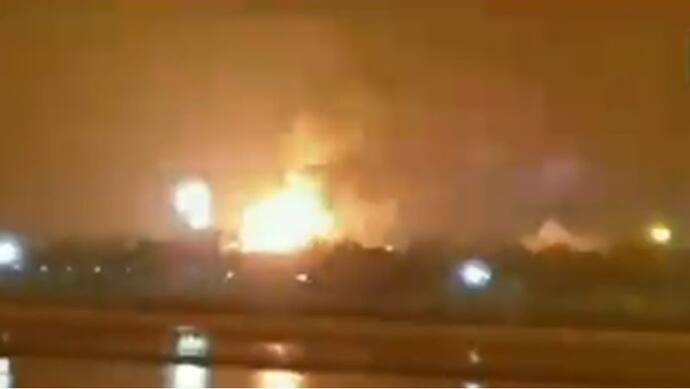 सूरत में ONGC के प्लांट में भीषण आग, 3 जगहों पर हुआ जोरदार हुआ धमाका