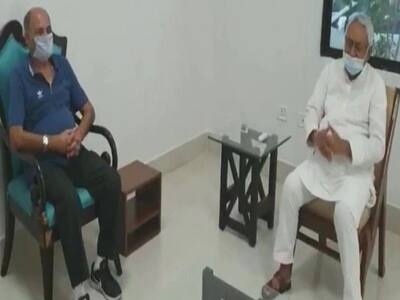 CM हाउस में नीतीश कुमार से मिले सुशांत सिंह राजपूत के पिता, 1 घंटे तक चली मीटिंग; क्या बातें हुईं?