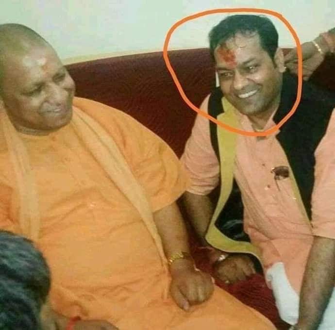 हाथरस गैंगरेप आरोपी संदीप के पिता की BJP नेताओं के साथ तस्वीरें वायरल? FACT CHECK में जानें पूरी सच्चाई