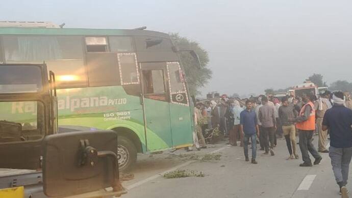 45 यात्रियों को दिल्ली से कानपुर ले जा रही बस पलटी, 3 की मौत 5 से ज्यादा घायल