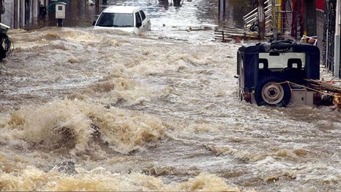 आंध्र प्रदेश और तेलंगाना के बाद अब महाराष्ट्र में आफत बनी बारिश, राज्य में हाई एलर्ट जारी