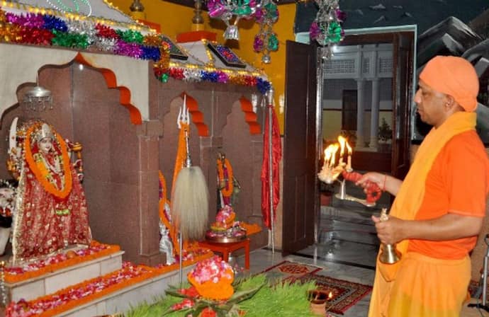 शिवावतारी बाबा गोरखनाथ की तपोभूमि पर विशिष्ट है शक्ति पूजा, यहां भगवान राम का होता है राजतिलक