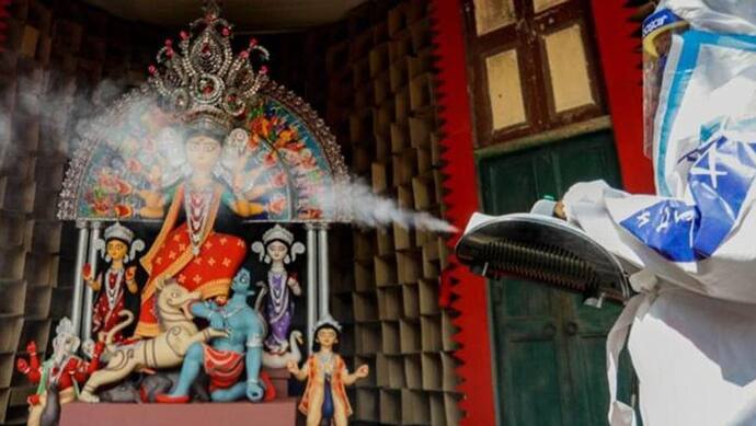 प. बंगाल: दुर्गा पूजा पंडाल में नहीं जा सकेंगे आम लोग, कोलकाता हाईकोर्ट ने लगाई रोक