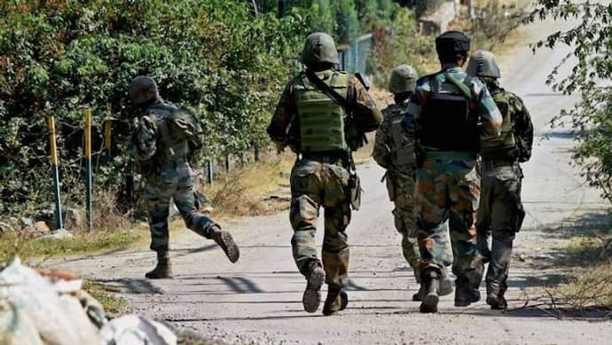जम्मू-कश्मीर: शोपियां में सुरक्षाबलों और आतंकियों में एनकाउंटर, एक आतंकी ढेर, सर्च ऑपरेशन जारी