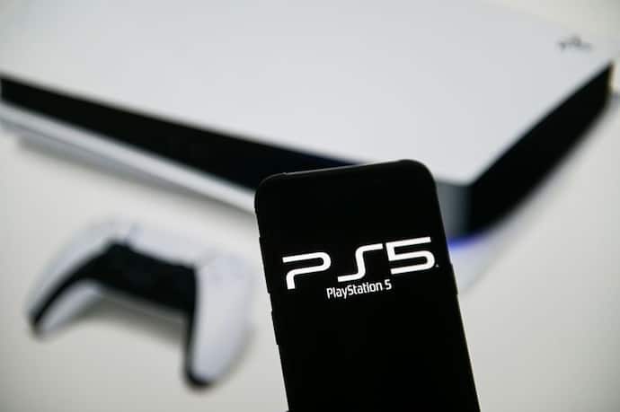 PS5 Launch-নতুন বছরেই ৩ টি রঙে লঞ্চ হবে পিএস৫ ডুয়ালসেন্স কন্ট্রোলার, সঙ্গে দোসর পিএস৫ কনসোল কভার