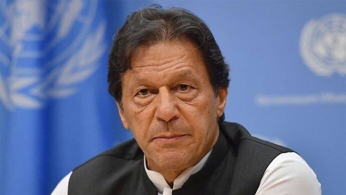 '10 रुपए के नोट से कोकीन खींचते थे पाकिस्तान के प्रधानमंत्री', पूर्व गेंदबाज सरफराज नवाज़ ने लगाया आरोप
