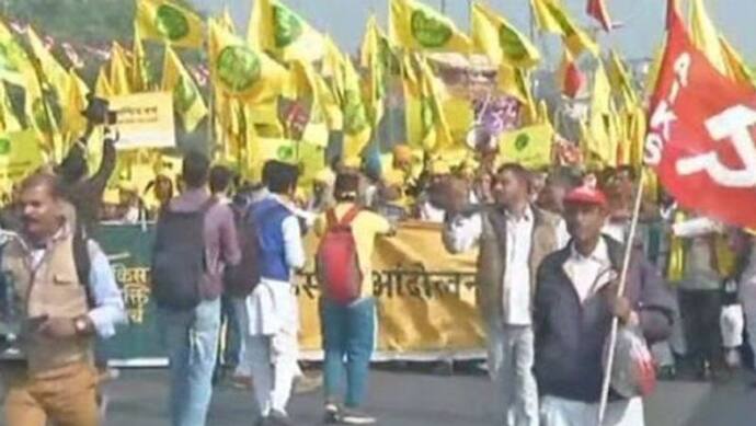 नए कृषि कानून के खिलाफ किसानों का चक्का जाम, दिल्ली चलो मार्च भी निकालेंगे