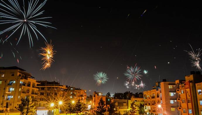 दीवाली में भी ग्रीन पटाखों का बाजार मंद, कोरोना में टूटा व्यवसाय अभी भी हांफ रहा...