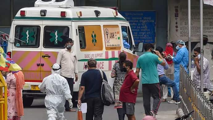 दिल्ली में टूटा रिकॉर्ड: संक्रमण से एक दिन में 131 लोगों की मौत, 24 घंटे में 7486 केस आए सामने