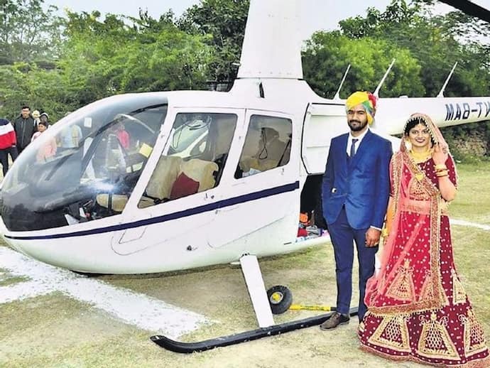 100 साल की दादी की इच्छा पूरी करने दो भाइयों ने की अनोखी शादी, हेलीकॉप्टर से ले आए दुल्हन