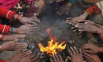 कड़ाके की ठंड से गलने लगा शरीर, तस्वीरों में देखिए कैसे कांप रहा राजस्थान, घर में 24 घंटों जल रही आग