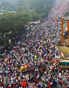 FACT CHECK: किसान आंदोलन के समर्थन में बंगाल में निकला हुजूम? जानें इस वायरल तस्वीर का सच