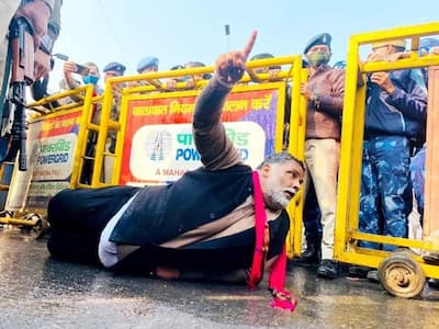 बिहार में जाप कार्यकर्ताओं का प्रदर्शन, पुलिस ने बरसाई पानी और लाठियां,गिर पड़े पप्पू यादव, फिर..