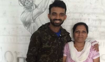 कभी इस क्रिकेटर की मां के पास नहीं थे रिक्शा के पैसे, 8 km पैदल उठाकर पहुंचाती थी बेटे का भारी बैग