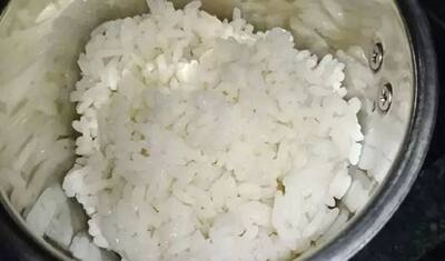 अब बर्बाद नहीं होंगे दोपहर के बचे चावल, बासी भात से घर पर बनाएं सबसे सॉफ्ट इडली