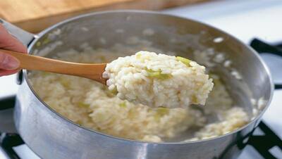 क्या बनाते समय चिपचिपा हो जाता है चावल, 99 प्रतिशत लोग करते हैं ये गलती