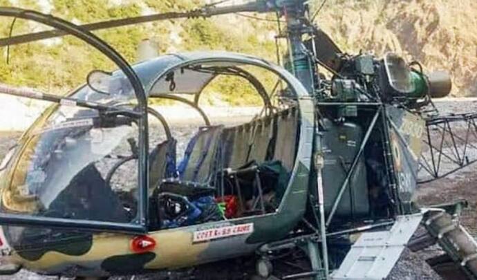 जम्मू कश्मीर में सेना का हेलीकॉप्टर दुर्घटनाग्रस्त, एक पायलट की मौत, दो घायल