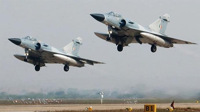 Rafael Fighter Jet से एडवांस फाइटर जेट बना रहा इंडिया, 5th जेनरेशन वाले फाइटर की खूबियां कर देंगी हैरान