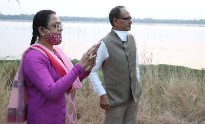 CM शिवराज ने नए अंदाज में पत्नी के साथ मनाया वैलेंटाइन-डे, सामने आईं तस्वीरें...