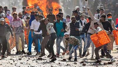 दिल्ली दंगे का एक साल: नालियों में पड़ी थी लाशें, भीड़ देखकर कांप उठती थीं महिलाएं, सबक देतीं कुछ तस्वीरें