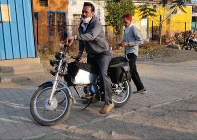 इंजीनियर की खोज: बढ़ते पेट्रोल के कीमतों की छोड़िए टेंशन, 7 रुपए में 35 किलोमीटर चलने वाली आ गई बाइक