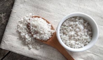 1 दिन में कितने चम्मच नमक खाना है सही? इससे ज्यादा खाया Salt तो सेहत पर पड़ता है बुरा असर