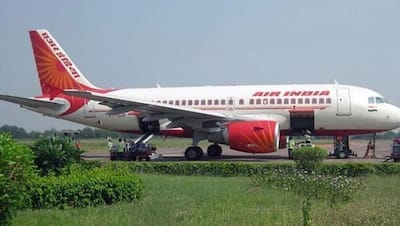 Air India को खरीदने के लिए टाटा ग्रुप और स्पाइसजेट हैं कतार में, दूसरी कंपनियों के आवेदन खारिज