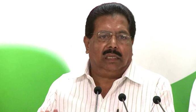 केरल में कांग्रेस को बड़ा झटका: सीनियर लीडर पीसी चाको ने छोड़ी पार्टी, कहा- कांग्रेस में काम करना मुश्किल
