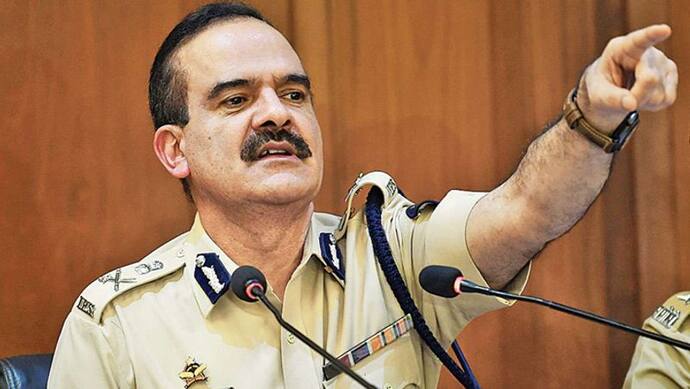 मुंबई के पुलिस कमिश्नर परमबीर सिंह हटाए गए, हेमंत नगराले को दी गई जिम्मेदारी