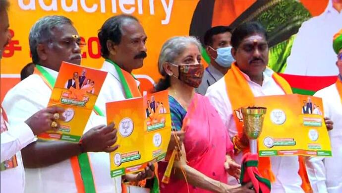 Puducherry Election: BJP ने जारी किया मेनिफेस्टो, वित्तमंत्री बोलीं- हम AC रूम में बैठकर इसे नहीं बनाते