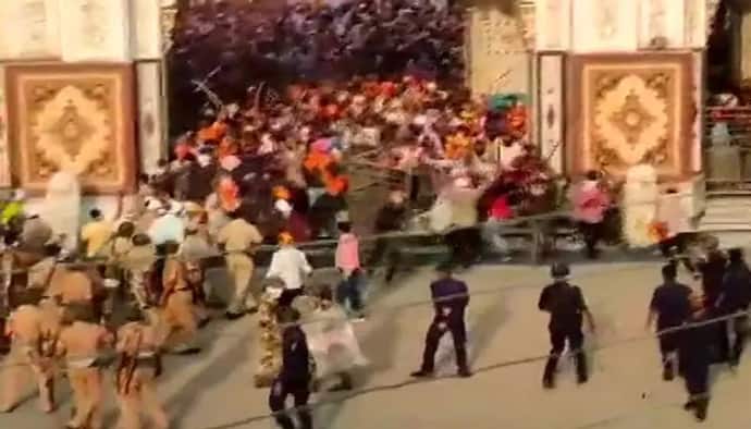 महाराष्ट्र: 400 से ज्यादा लोगों के खिलाफ हत्या की कोशिश का केस दर्ज, पुलिसकर्मियों पर किया था हमला
