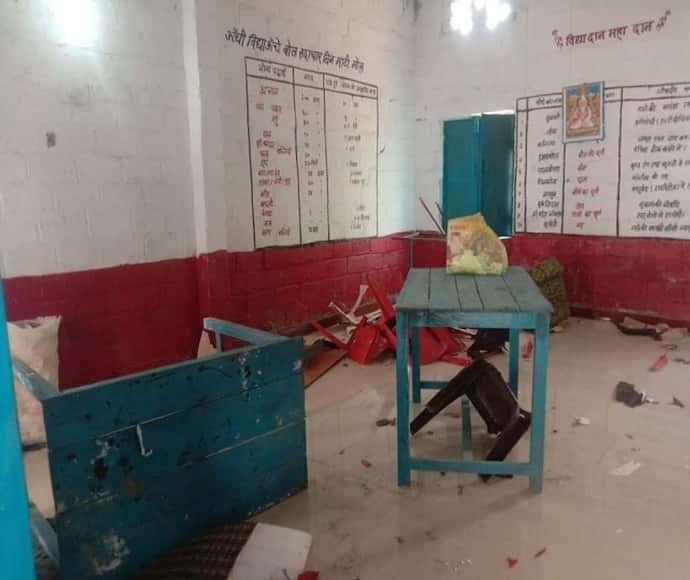 UP Panchayat Chunav: झांसी और कानपुर में हिंसा,लूटी मतपेटियां, 18 जिलों में वोटिंग