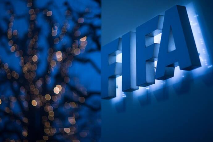 यूक्रेन पर हमले के बाद रूस पर FIFA और UEFA ने लगाया प्रतिबंध, रूसी टीम इंटरनेशनल फुटबाल से निलंबित