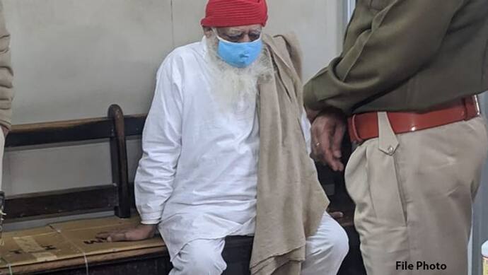 जोधपुर जेल में बंद आसाराम बापू को कोरोना, बैचेनी और सांस में दिक्कत होने पर अस्पताल में भती कराया गया
