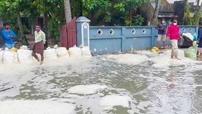 केरल में साइकलॉन तूफान का कहर, सैकड़ों घर हुए तबाह, तस्वीरों से जानें वहां का हाल