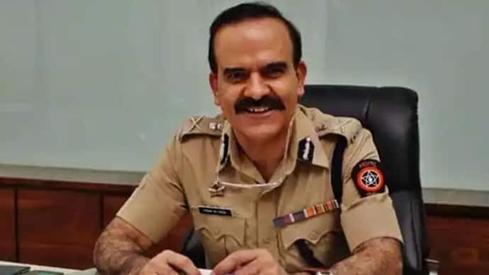 Mumbai Police के पूर्व कमिश्नर Parambir Singh सस्पेंड, ट्रांसफर के बाद नहीं गए ऑफिस, वसूली कई केस हैं दर्ज