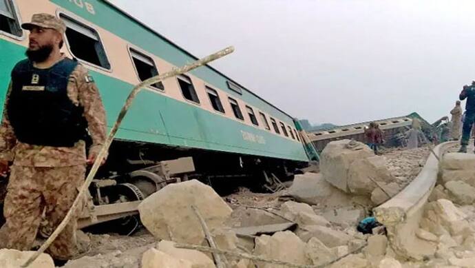पाकिस्तान में 2 ट्रेनों के टकराने से 32 से अधिक लोगों की मौत, 100  लोग घायल