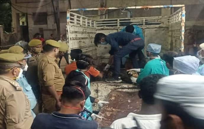 कानपुर में बड़ा हादसाः एसी बस और टैंपों की भिड़ंत से 17 लोगों की मौत, 30 घायल, PM ने जताया शोक