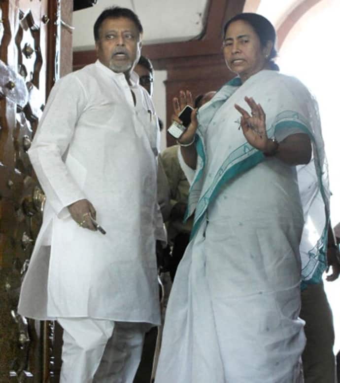 मुकुल राॅय को ममता बनर्जी ने कराया TMC ज्वाइन, बोलेः बंगाल और देश की सबसे बड़ी नेत्री ममता थीं और रहेंगी